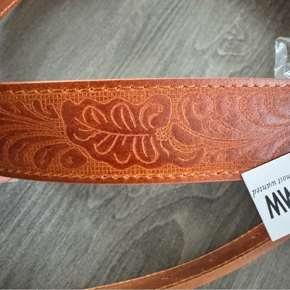 MOST WANTED Leather Wide Western Buckle Tooled Embellished Belt size L NWT